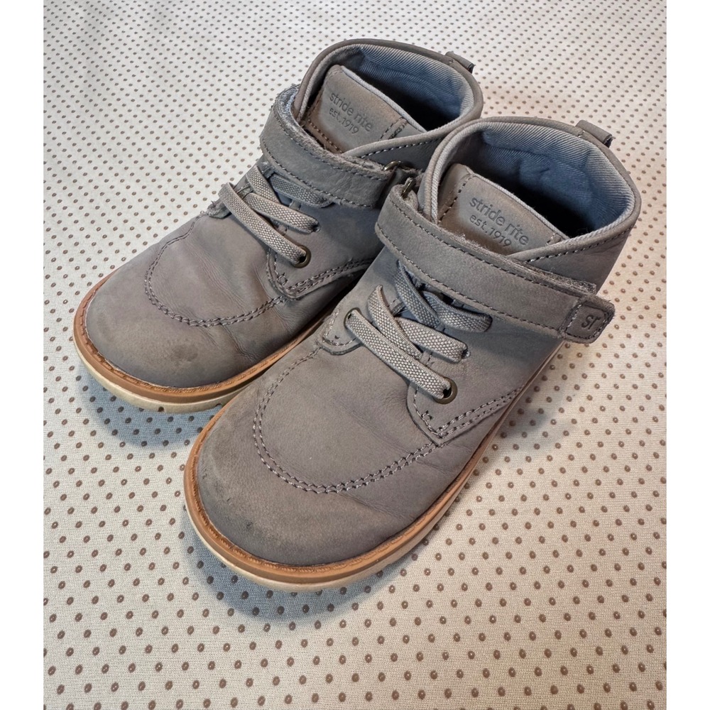 Stride Rite SRT Quinn Boys Grey Leather Chukka Boots Size 10W BB001413